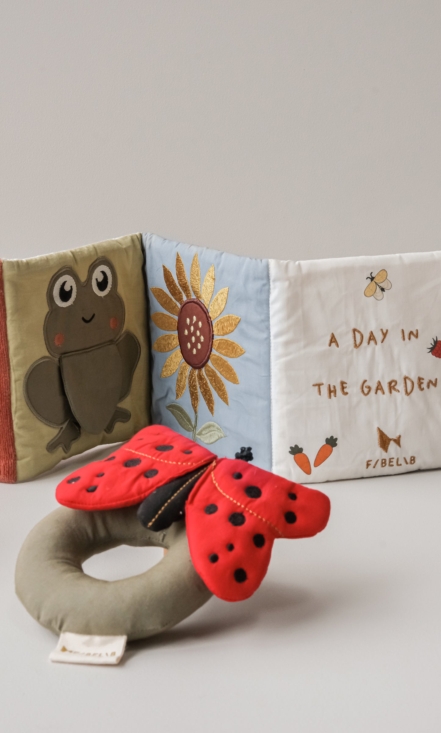 Weiche Babyrassel – Marienkäfer