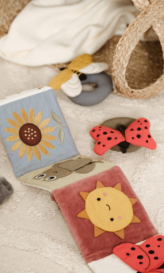 Sensorisches Stoffbuch – Garten